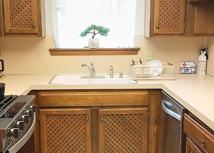 Holiday home Perfect And Cozy 3-2 Bedroom House In Tulsa!