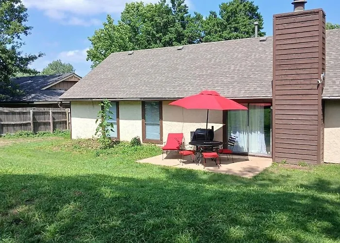 Perfect And Cozy 3-2 Bedroom House In Tulsa! Holiday home
